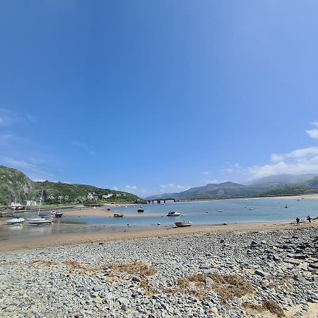 ברמאות' Luxury 4 Bedroom Seaside Apartment - Glan Y Werydd House מראה חיצוני תמונה