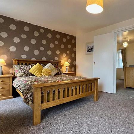 ברמאות' Luxury 4 Bedroom Seaside Apartment - Glan Y Werydd House מראה חיצוני תמונה