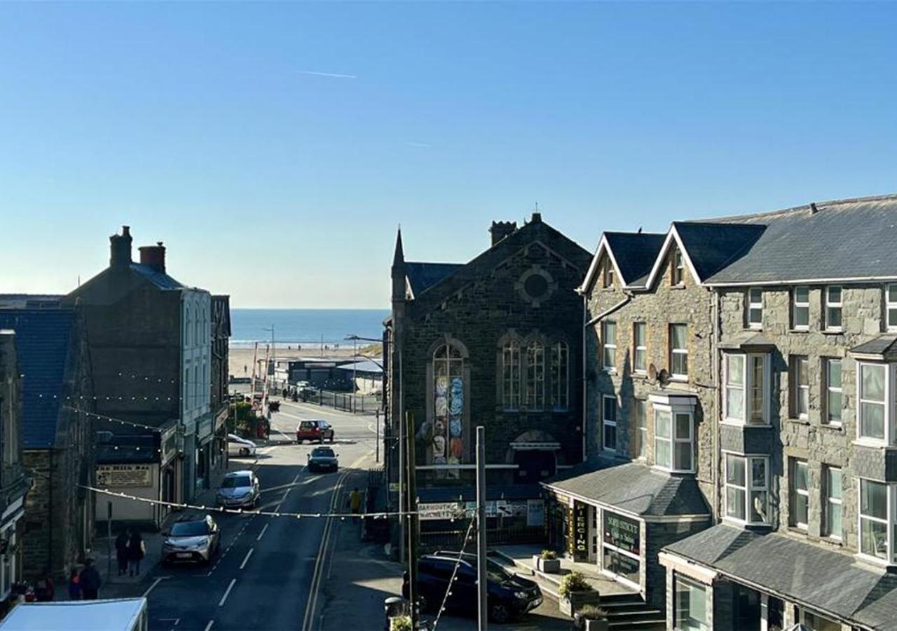 ברמאות' Luxury 4 Bedroom Seaside Apartment - Glan Y Werydd House מראה חיצוני תמונה